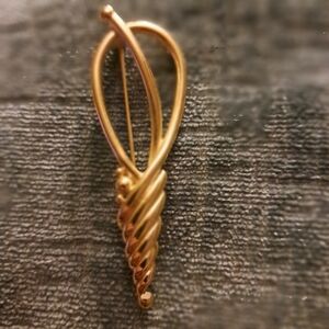 Vintage Goldtone Septer Statement Brooch/ Pin